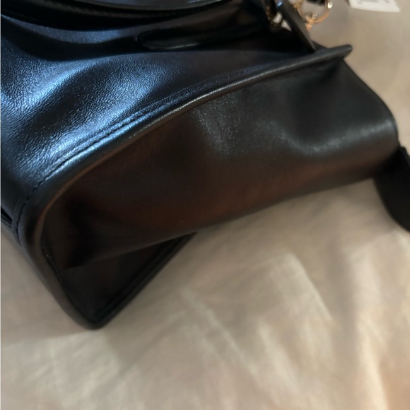 Beautiful Authentic Coach Handbag - Picture 3 of 4